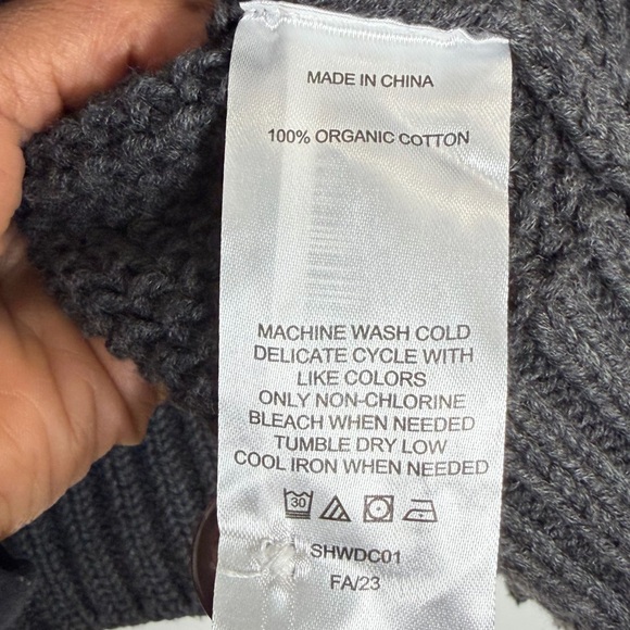 Quince 100% Organic Cotton Oversized Cable Cardigan size medium - Picture 9 of 13